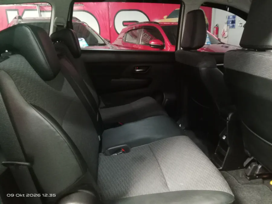 Foto Mobil Bekas Kabin Belakang Suzuki XL7 1.5 Alpha tahun 2024