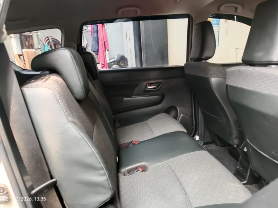 Foto Mobil Bekas Kabin Belakang Suzuki XL7 1.5 Alpha tahun 2025