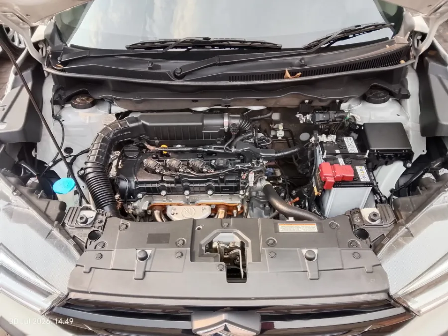 Foto Mobil Bekas Mesin Suzuki XL7 1.5 Alpha tahun 2025