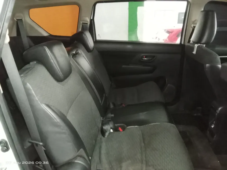 Foto Mobil Bekas Kabin Belakang Suzuki XL7 1.5 Beta tahun 2020