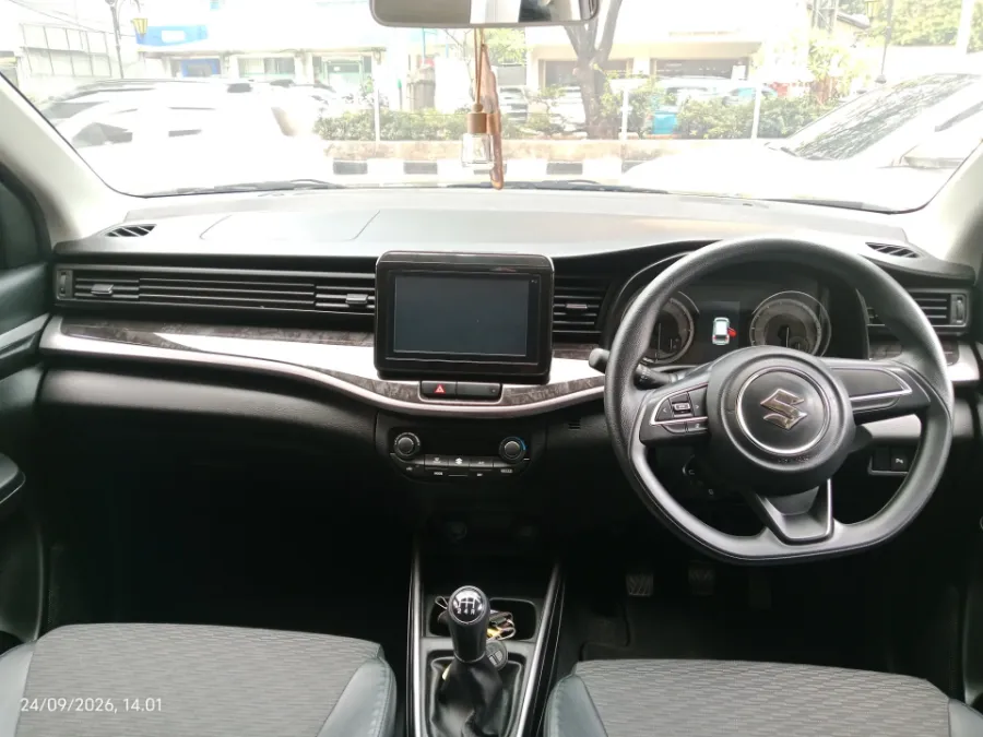 Foto Mobil Bekas Dashboard Suzuki XL7 1.5 Beta tahun 2025
