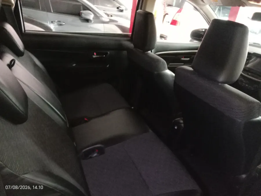 Foto Mobil Bekas Kabin Belakang Suzuki XL7 1.5 Zeta tahun 2022
