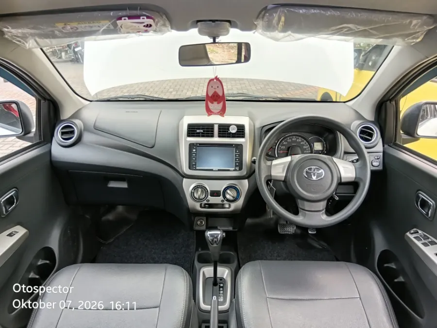 Foto Mobil Bekas Dashboard Toyota Agya 1.0 G tahun 2016