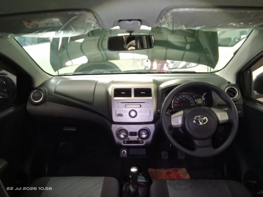 Foto Mobil Bekas Dashboard Toyota Agya 1.0 G tahun 2017