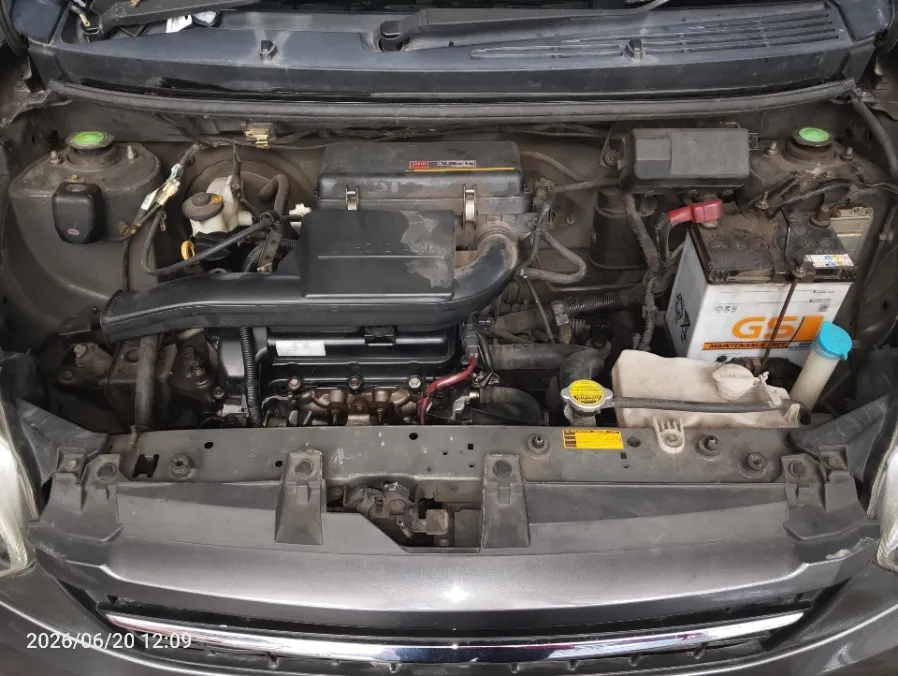 Foto Mobil Bekas Mesin Toyota Agya 1.0 G tahun 2017