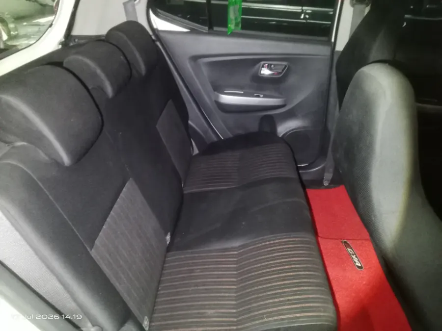 Foto Mobil Bekas Kabin Belakang Toyota Agya 1.2 G tahun 2017