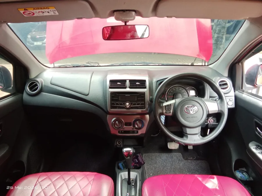 Foto Mobil Bekas Dashboard Toyota Agya 1.2 G tahun 2018