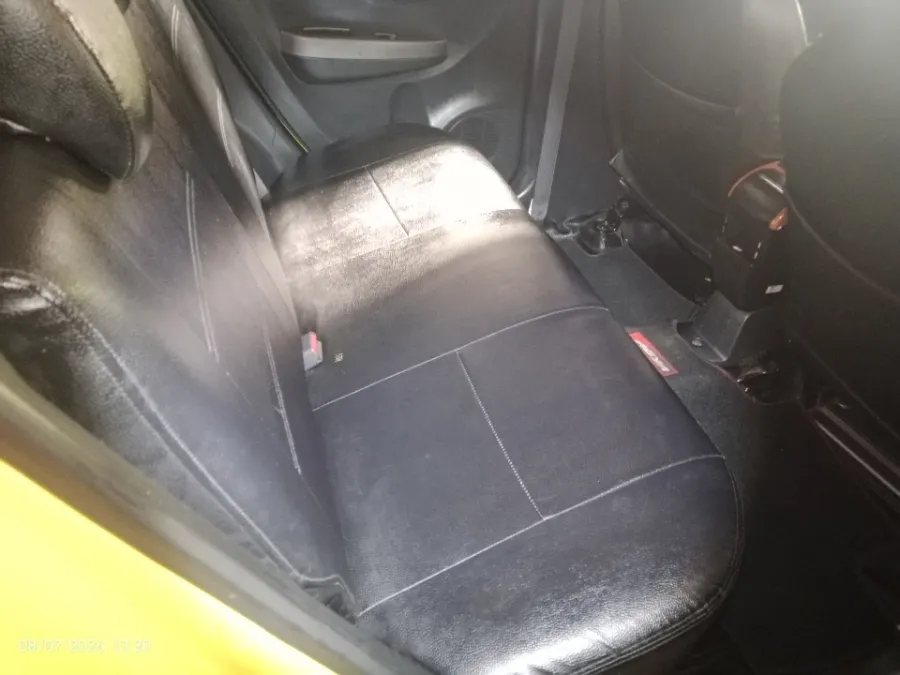 Foto Mobil Bekas Kabin Belakang Toyota Agya 1.2 G tahun 2018