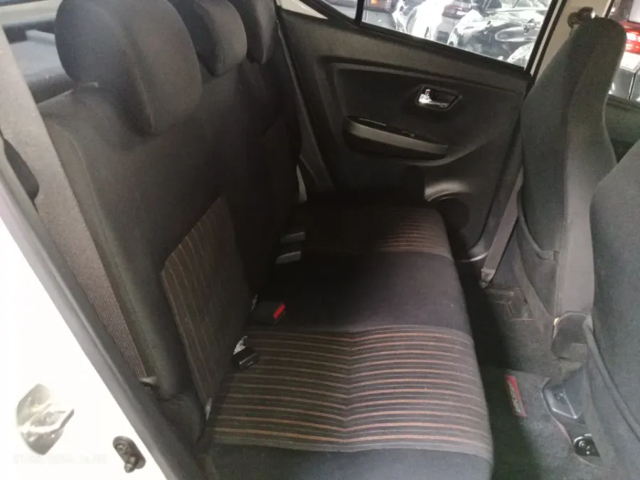 Foto Mobil Bekas Kabin Belakang Toyota Agya 1.2 G tahun 2018
