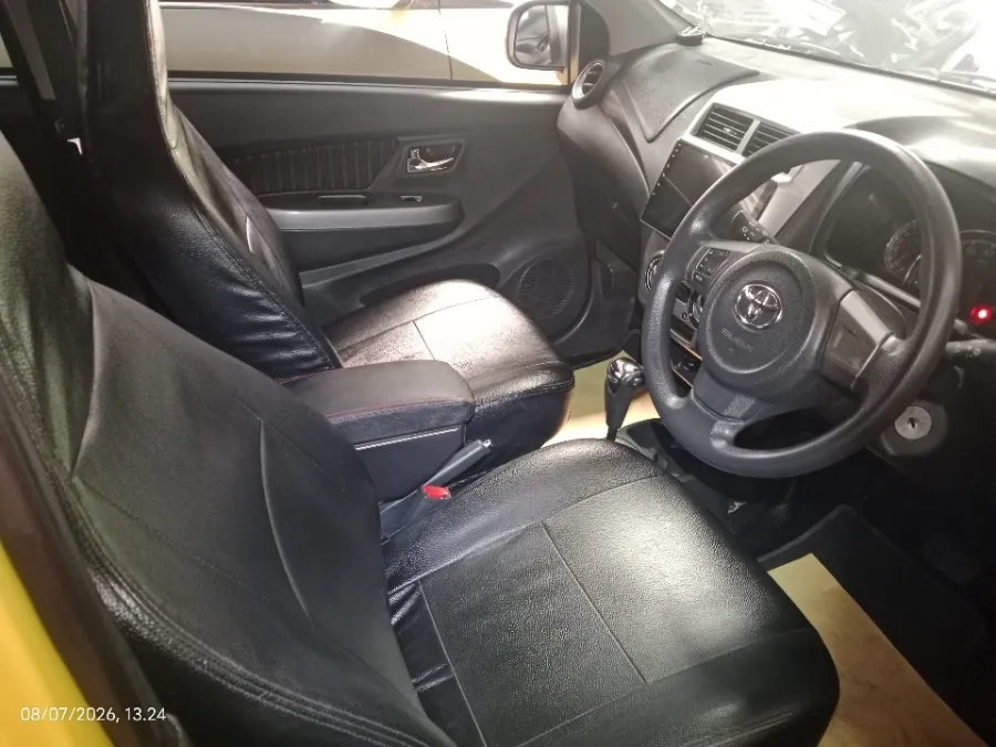 Foto Mobil Bekas Kabin Depan Toyota Agya 1.2 G tahun 2018