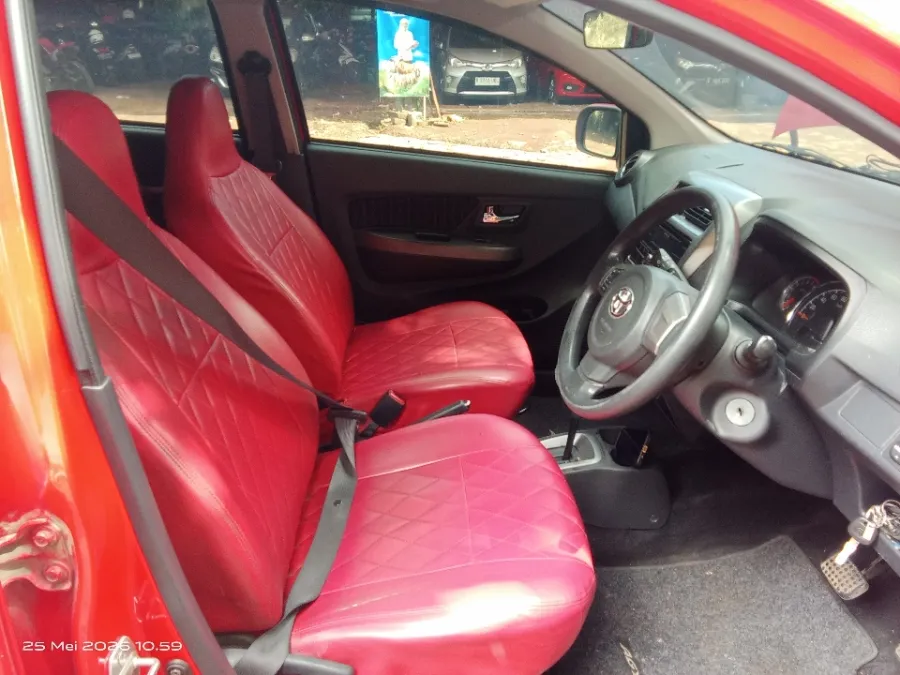 Foto Mobil Bekas Kabin Depan Toyota Agya 1.2 G tahun 2018