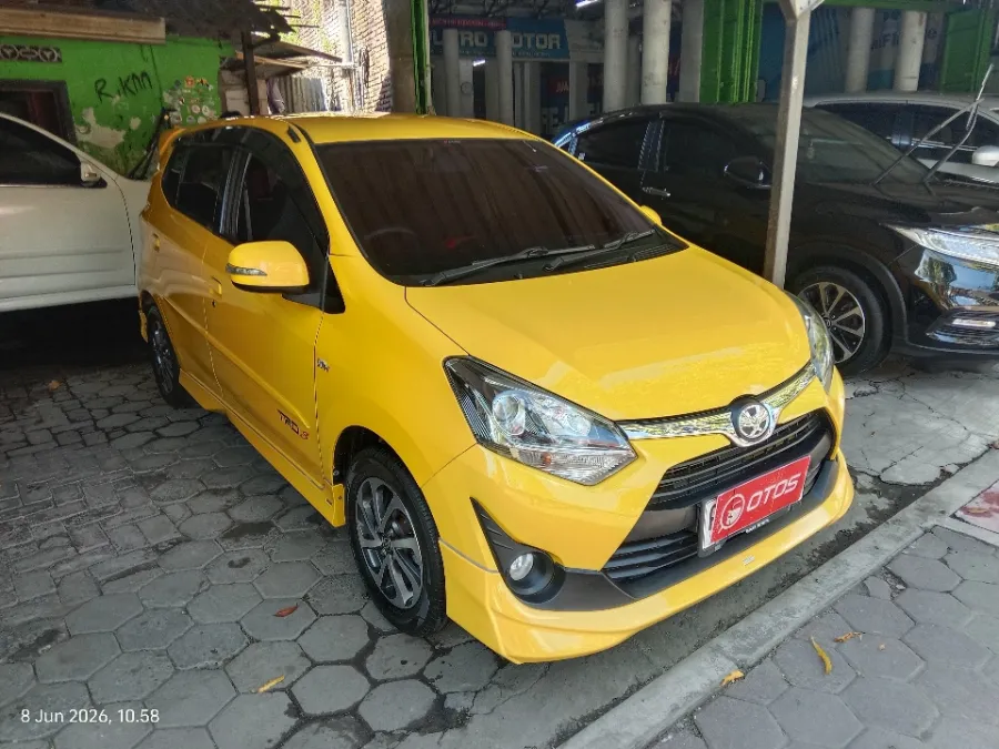 Foto Mobil Bekas Kanan Depan Toyota Agya 1.2 G tahun 2018