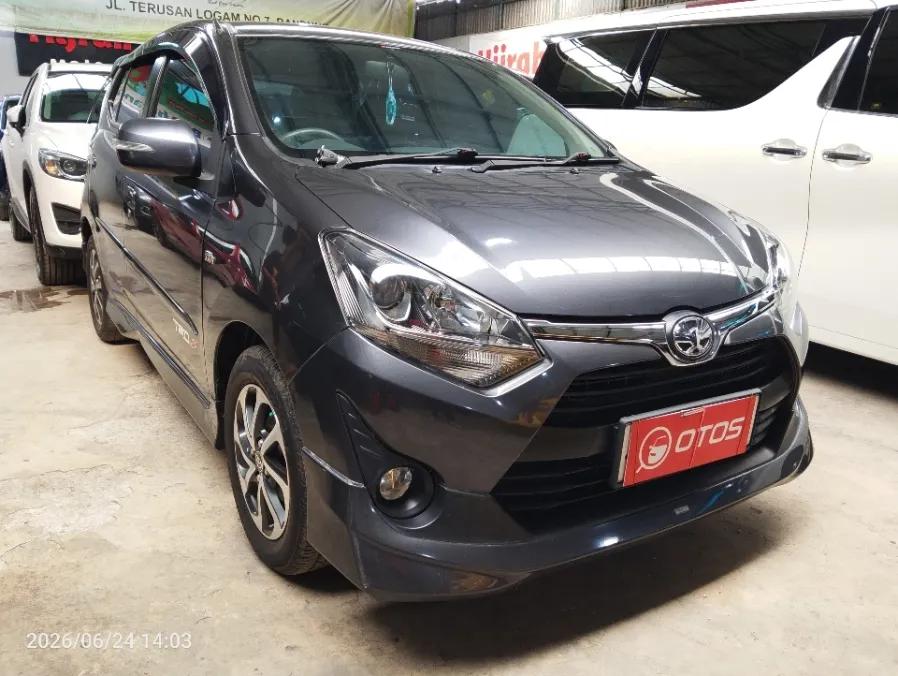Foto Mobil Bekas Kanan Depan Toyota Agya 1.2 G tahun 2018