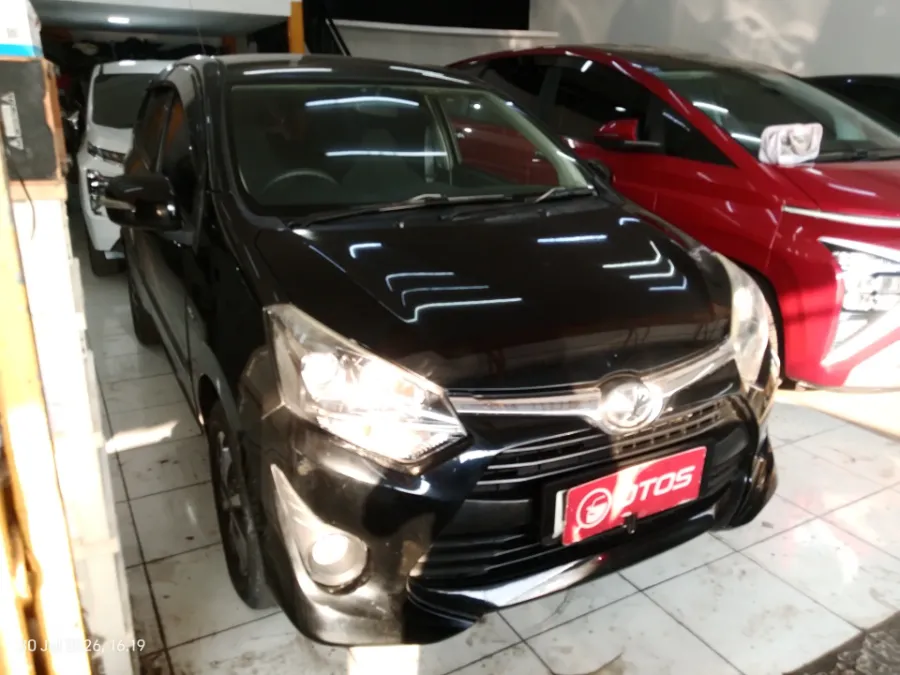 Foto Mobil Bekas Kanan Depan Toyota Agya 1.2 G tahun 2018
