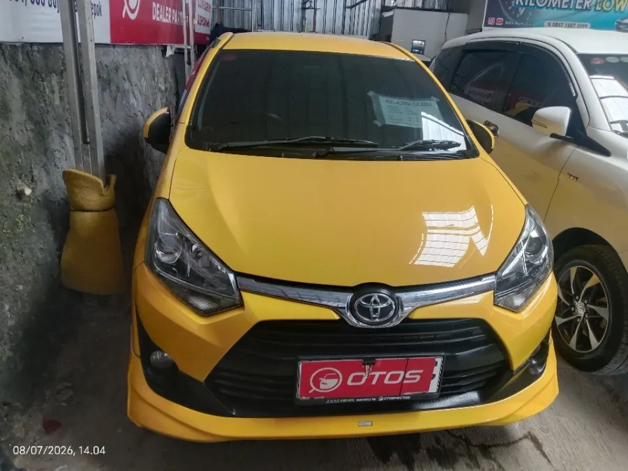Foto Mobil Bekas Tampak Depan Toyota Agya 1.2 G tahun 2018