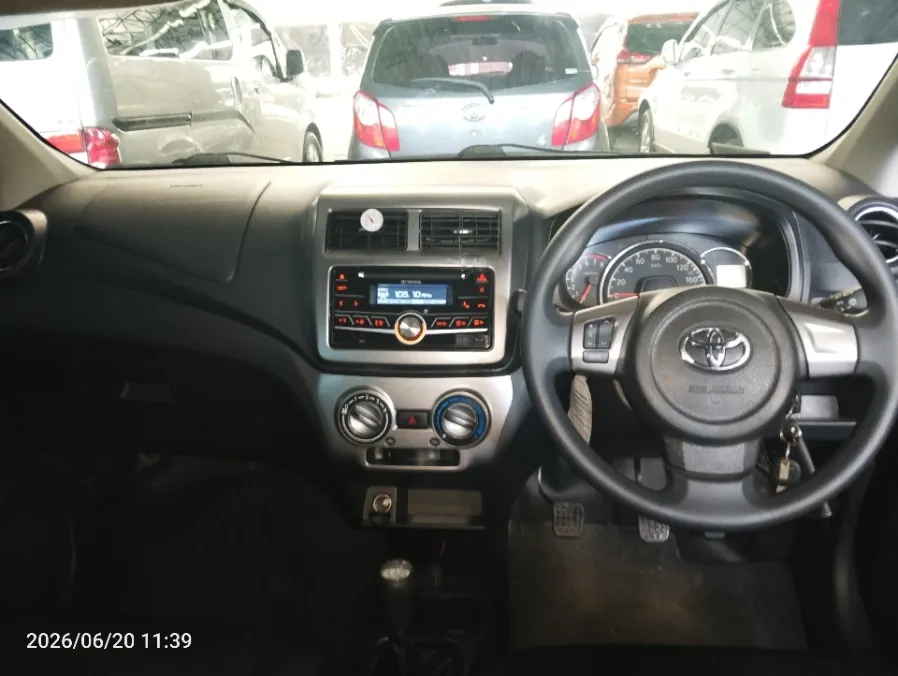 Foto Mobil Bekas Dashboard Toyota Agya 1.2 G tahun 2019