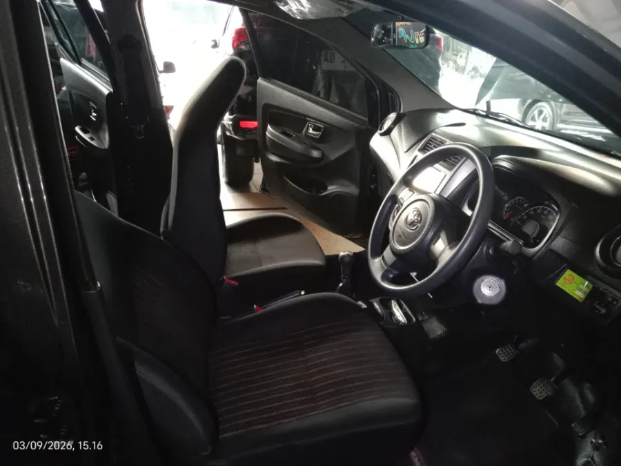 Foto Mobil Bekas Kabin Depan Toyota Agya 1.2 G tahun 2019