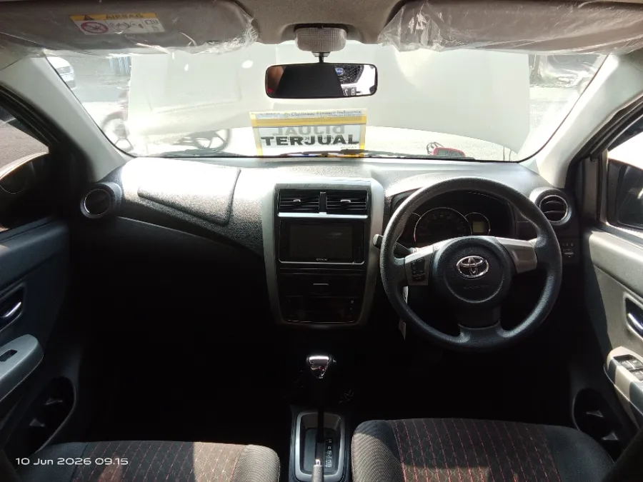 Foto Mobil Bekas Dashboard Toyota Agya 1.2 G tahun 2021