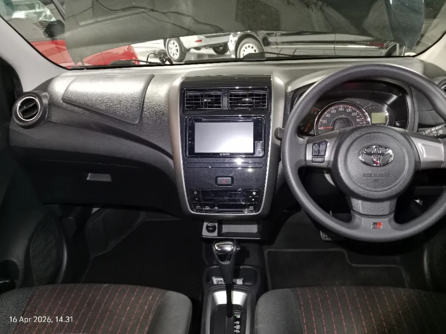 Foto Mobil Bekas Dashboard Toyota Agya 1.2 G tahun 2022