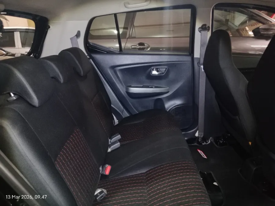 Foto Mobil Bekas Kabin Belakang Toyota Agya 1.2 G tahun 2022