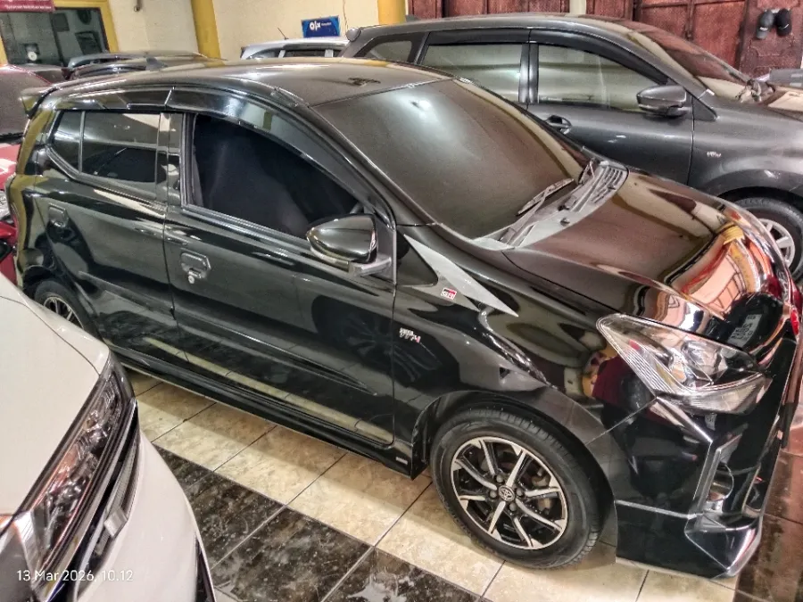 Foto Mobil Bekas Kanan Depan Toyota Agya 1.2 G tahun 2022