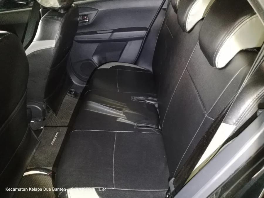 Foto Mobil Bekas Kabin Belakang Toyota Agya 1.2 G tahun 2023