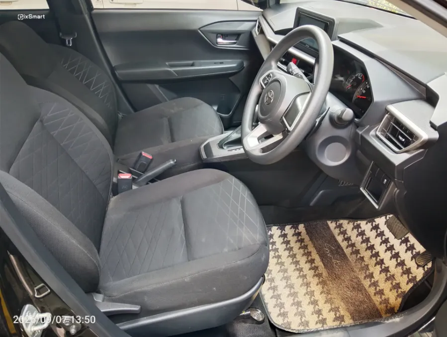 Foto Mobil Bekas Kabin Depan Toyota Agya 1.2 G tahun 2023