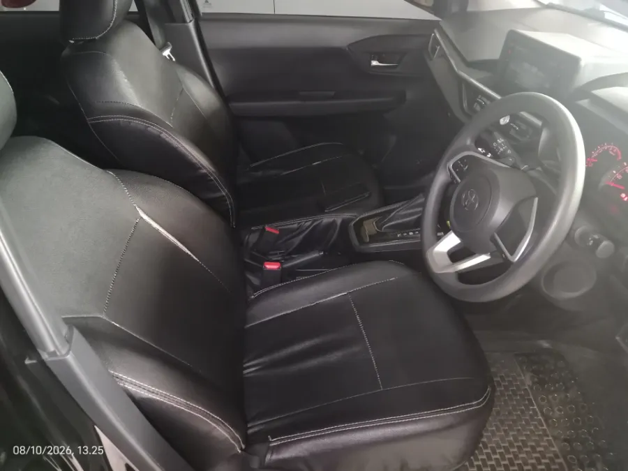 Foto Mobil Bekas Kabin Depan Toyota Agya 1.2 G tahun 2023