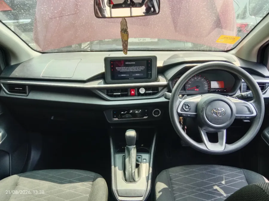 Foto Mobil Bekas Dashboard Toyota Agya 1.2 G tahun 2024