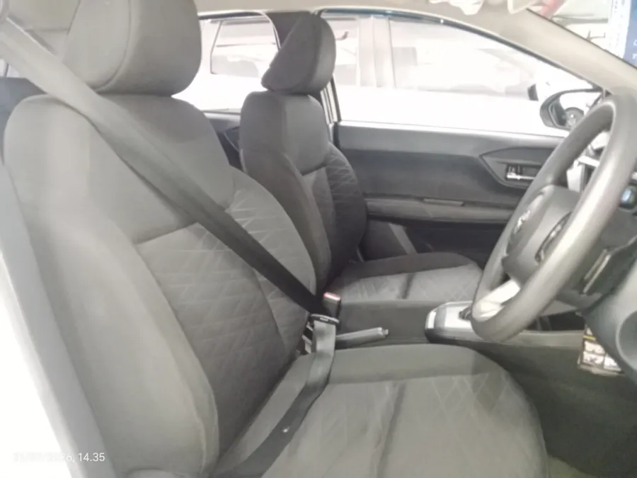 Foto Mobil Bekas Kabin Depan Toyota Agya 1.2 G tahun 2024
