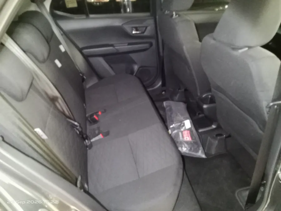 Foto Mobil Bekas Kabin Belakang Toyota Agya 1.2 G tahun 2025
