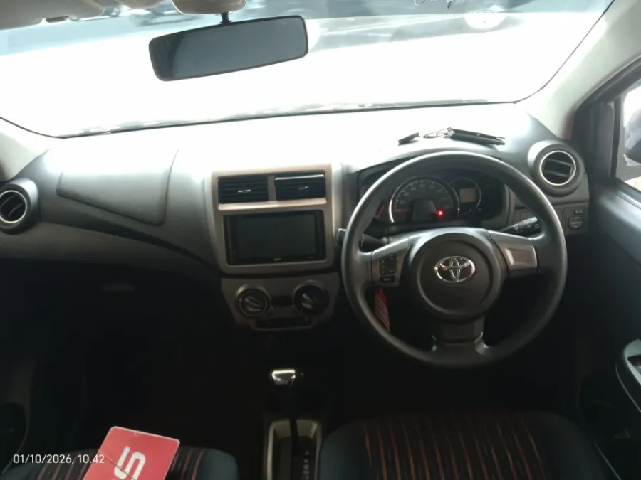 Foto Mobil Bekas Dashboard Toyota Agya 1.2 G TRD tahun 2019
