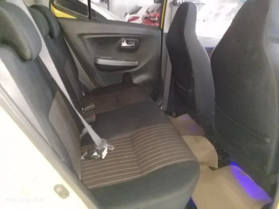 Foto Mobil Bekas Kabin Belakang Toyota Agya 1.2 G TRD tahun 2019