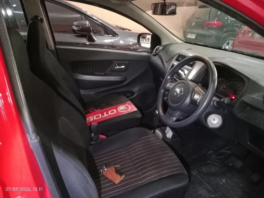 Foto Mobil Bekas Kabin Depan Toyota Agya 1.2 G TRD tahun 2019