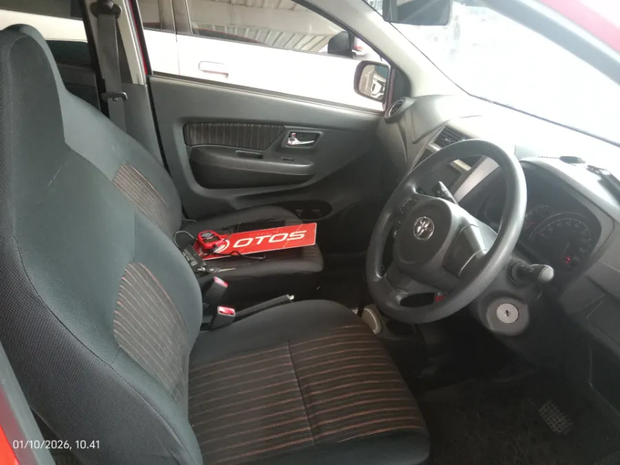 Foto Mobil Bekas Kabin Depan Toyota Agya 1.2 G TRD tahun 2019