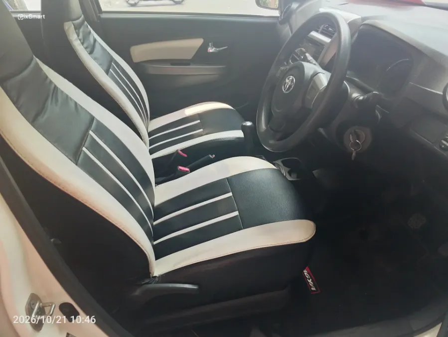 Foto Mobil Bekas Kabin Depan Toyota Agya 1.2 G TRD tahun 2020