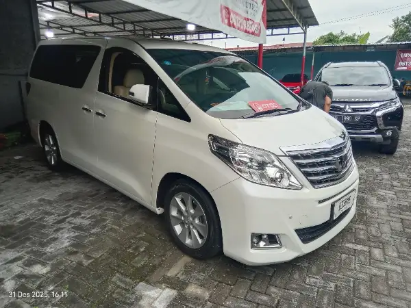 2013 Toyota Alphard 2.4 G