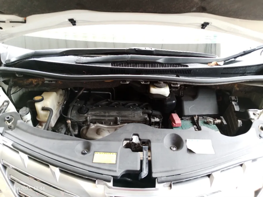 Foto Mobil Bekas Mesin Toyota Alphard 2.4 S tahun 2012