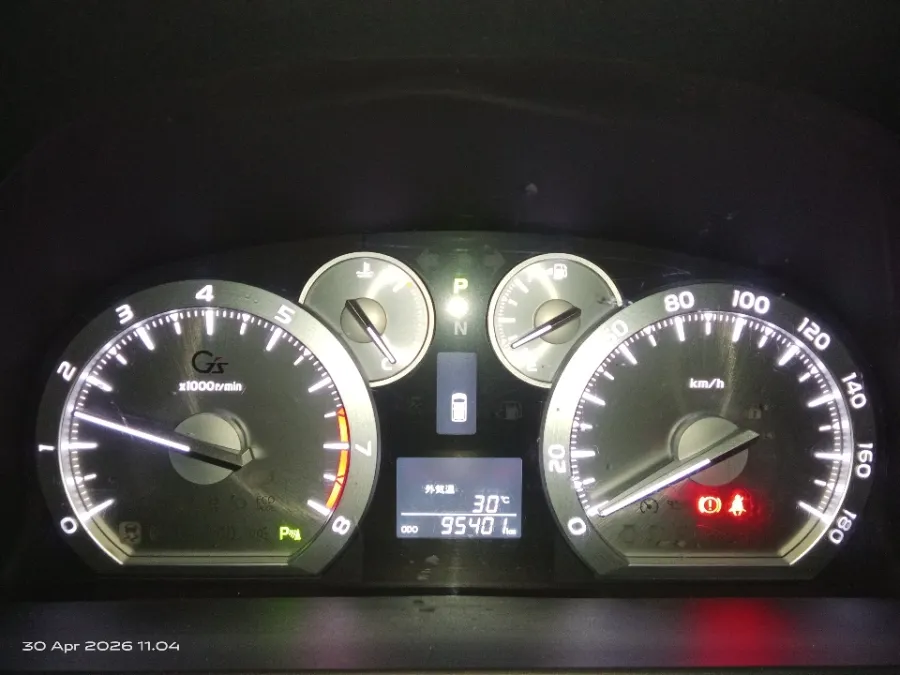 Foto Mobil Bekas Odometer Toyota Alphard 2.4 S tahun 2013