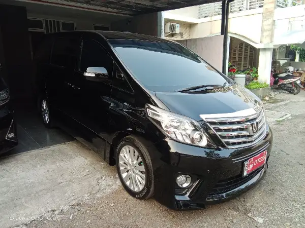 2014 Toyota Alphard 2.4 SC