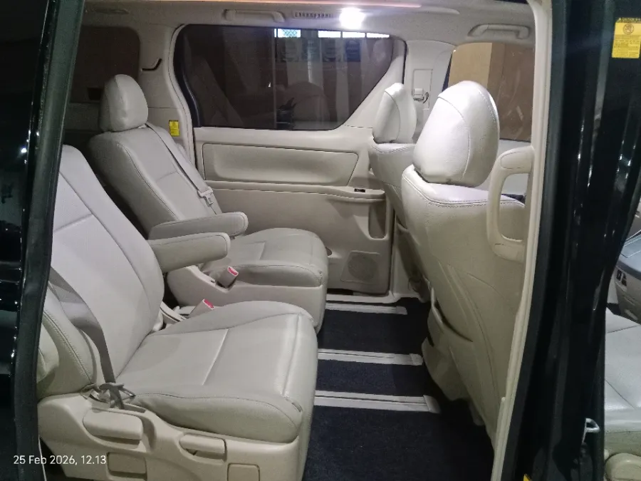 Foto Mobil Bekas Kabin Belakang Toyota Alphard 2.4 X tahun 2014