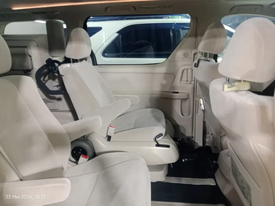 Foto Mobil Bekas Kabin Belakang Toyota Alphard 2.4 X tahun 2014