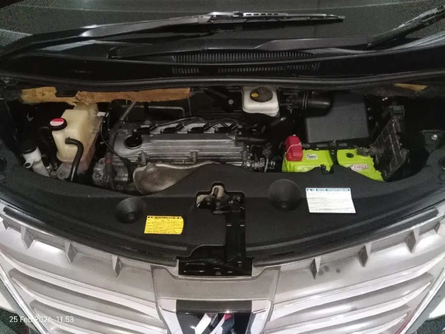 Foto Mobil Bekas Mesin Toyota Alphard 2.4 X tahun 2014