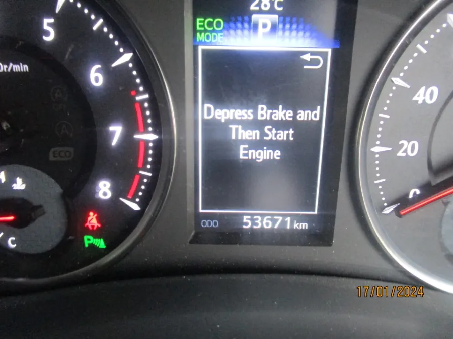 Foto Mobil Bekas Odometer Toyota Alphard 2.5 tahun 2016