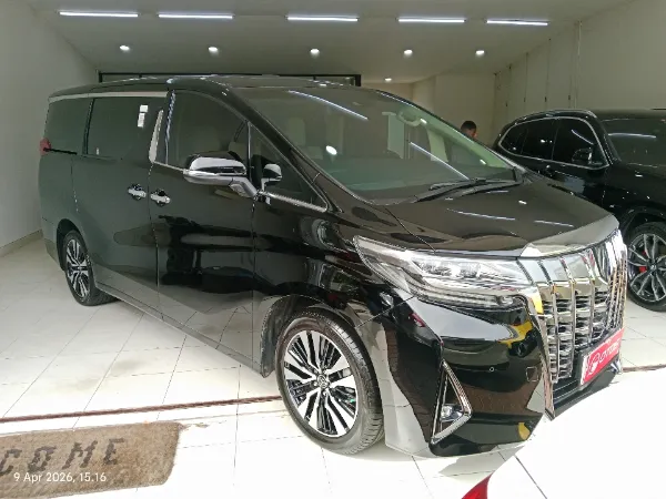 2023 Toyota Alphard 2.5 - Foto 1 dari 6