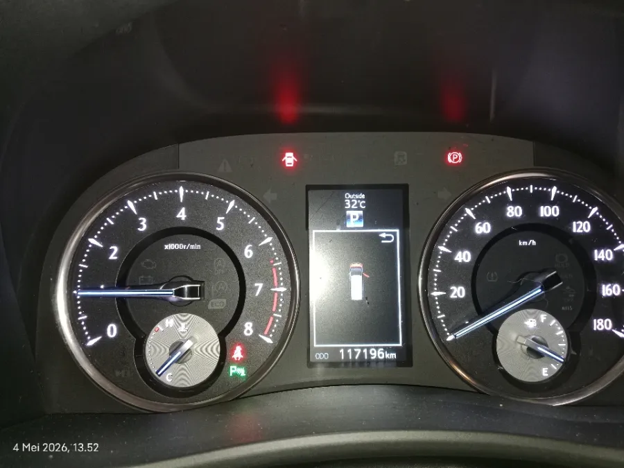 Foto Mobil Bekas Odometer Toyota Alphard 2.5 G tahun 2015