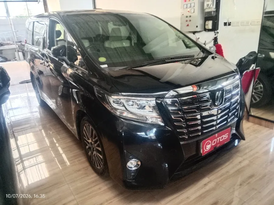 Foto Mobil Bekas Kanan Depan Toyota Alphard 2.5 G tahun 2016
