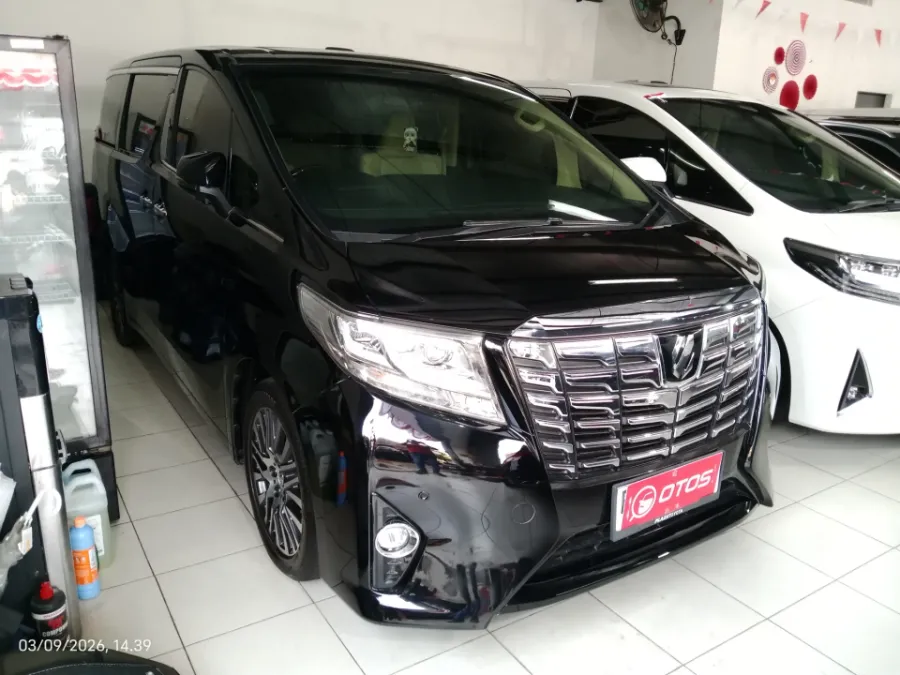 Foto Mobil Bekas Kanan Depan Toyota Alphard 2.5 G tahun 2016