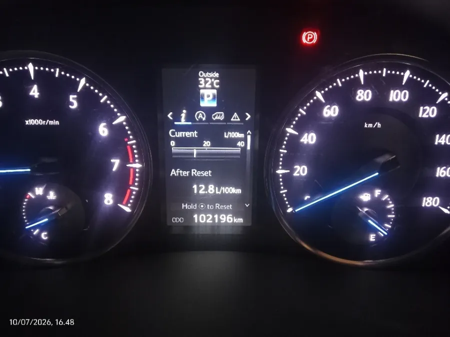 Foto Mobil Bekas Odometer Toyota Alphard 2.5 G tahun 2016