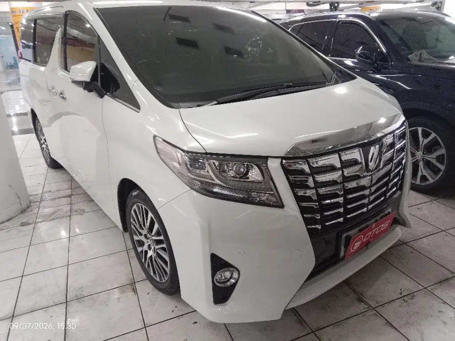 Foto Mobil Bekas Kanan Depan Toyota Alphard 2.5 G tahun 2017